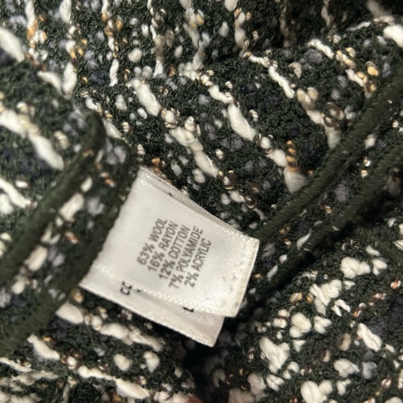 St. John tweed blazer with gold buttons / St. John green suit jacket / Size 8 - Picture 7 of 9